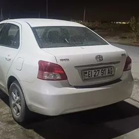 Toyota Yaris 2009