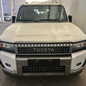 Toyota Land Cruiser Prado 2024