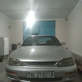 Toyota Camry 1993