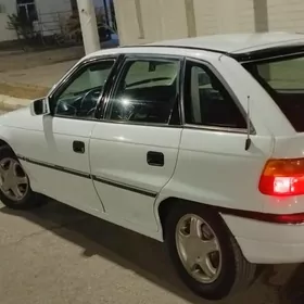 Opel Astra 1992