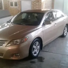 Toyota Camry 2011