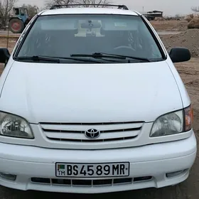 Toyota Sienna 2000