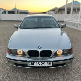 BMW E39 1999
