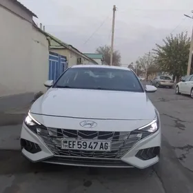 Hyundai Elantra 2021