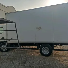 Mitsubishi Canter 2012