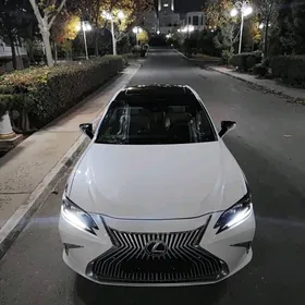 Lexus ES 350 2019