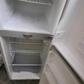 халаделник