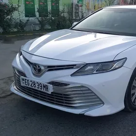 Toyota Camry 2020