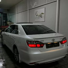 Toyota Camry 2017