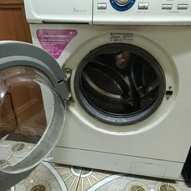 Стиральная машина автомат