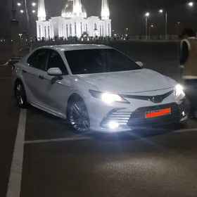 Toyota Camry 2018