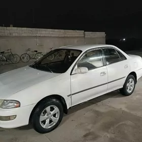 Toyota Carina 1995