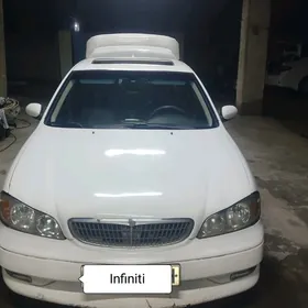 Infiniti I 2001