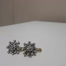 Yerewan brilyant gyzyl