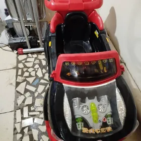 машина игрушечная