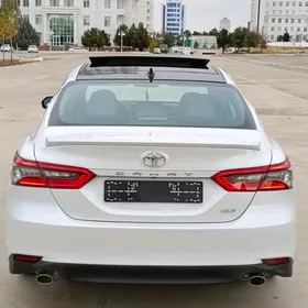 Toyota Camry 2023