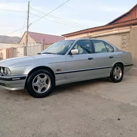 BMW E34 1990