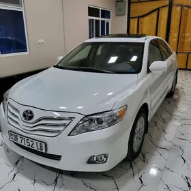 Toyota Camry 2011