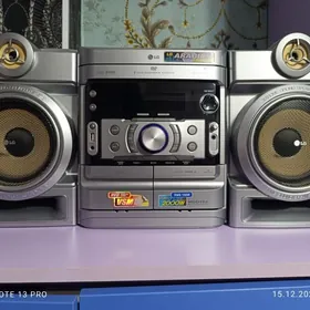 muzykalnyý çentr LG