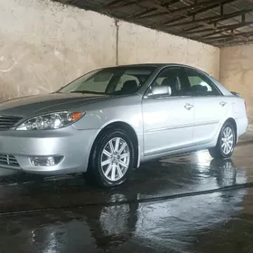 Toyota Camry 2004