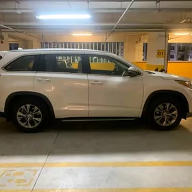 Toyota Highlander 2016