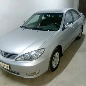 Toyota Camry 2004