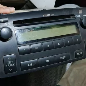 Zapcas ucin Corolla 2003-07 magnitol