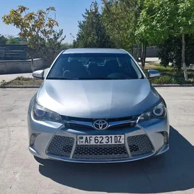 Toyota Camry 2017