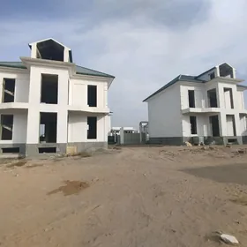 anew koneşni koteź mansarda