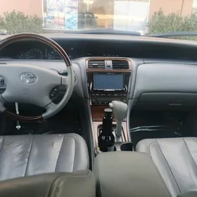 Toyota Avalon 2003