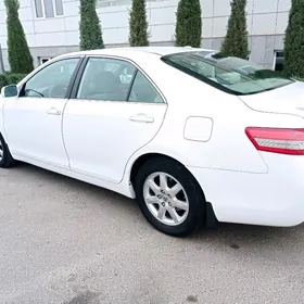Toyota Camry 2011