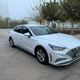 Hyundai Sonata 2021