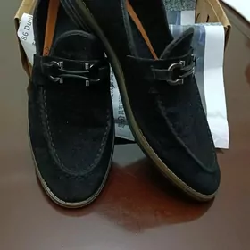 мужские чёрные туфли