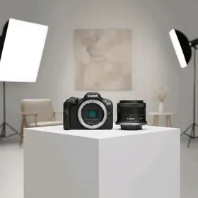 Árẹndá_ Canon r100 + obÿektiw