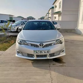 Toyota Camry 2013