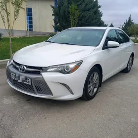 Toyota Camry 2016