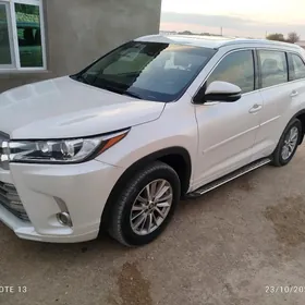 Toyota Highlander 2017