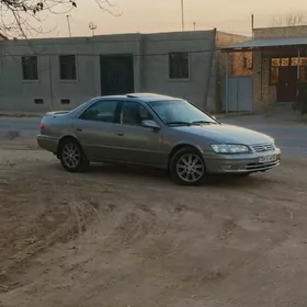 Toyota Camry 1999