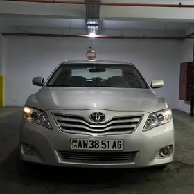 Toyota Camry 2011