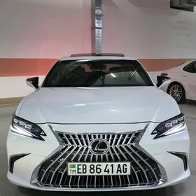 Lexus ES 350 2022