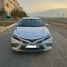 Toyota Camry 2022