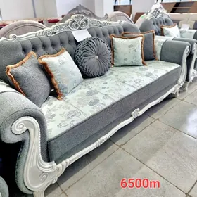 DIWAN TROÝKA ДИВАН