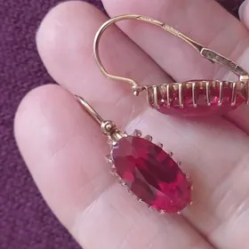 gyzyl gadymy gulakalka