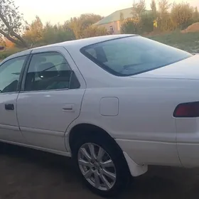Toyota Camry 1999