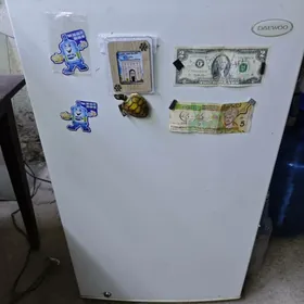 холодильник DAEWOO