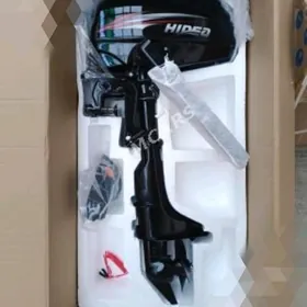 Лодочный мотор.