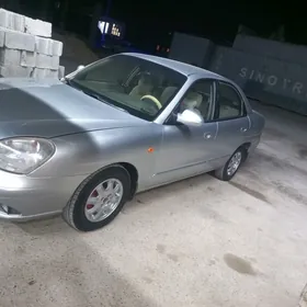 Daewoo Nubira 2001