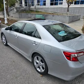 Toyota Camry 2014