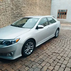 Toyota Camry 2013