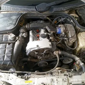 Mercedes-Benz C250 1996